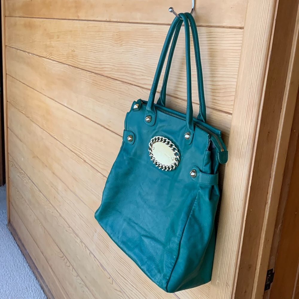 Betsey Johnson kelly green leather tote